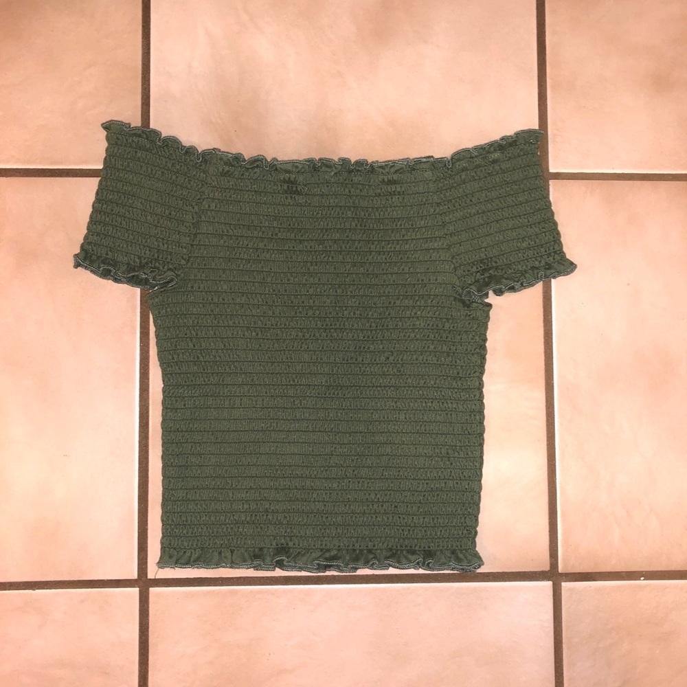 Off shoulder Top - Picture 1 of 3